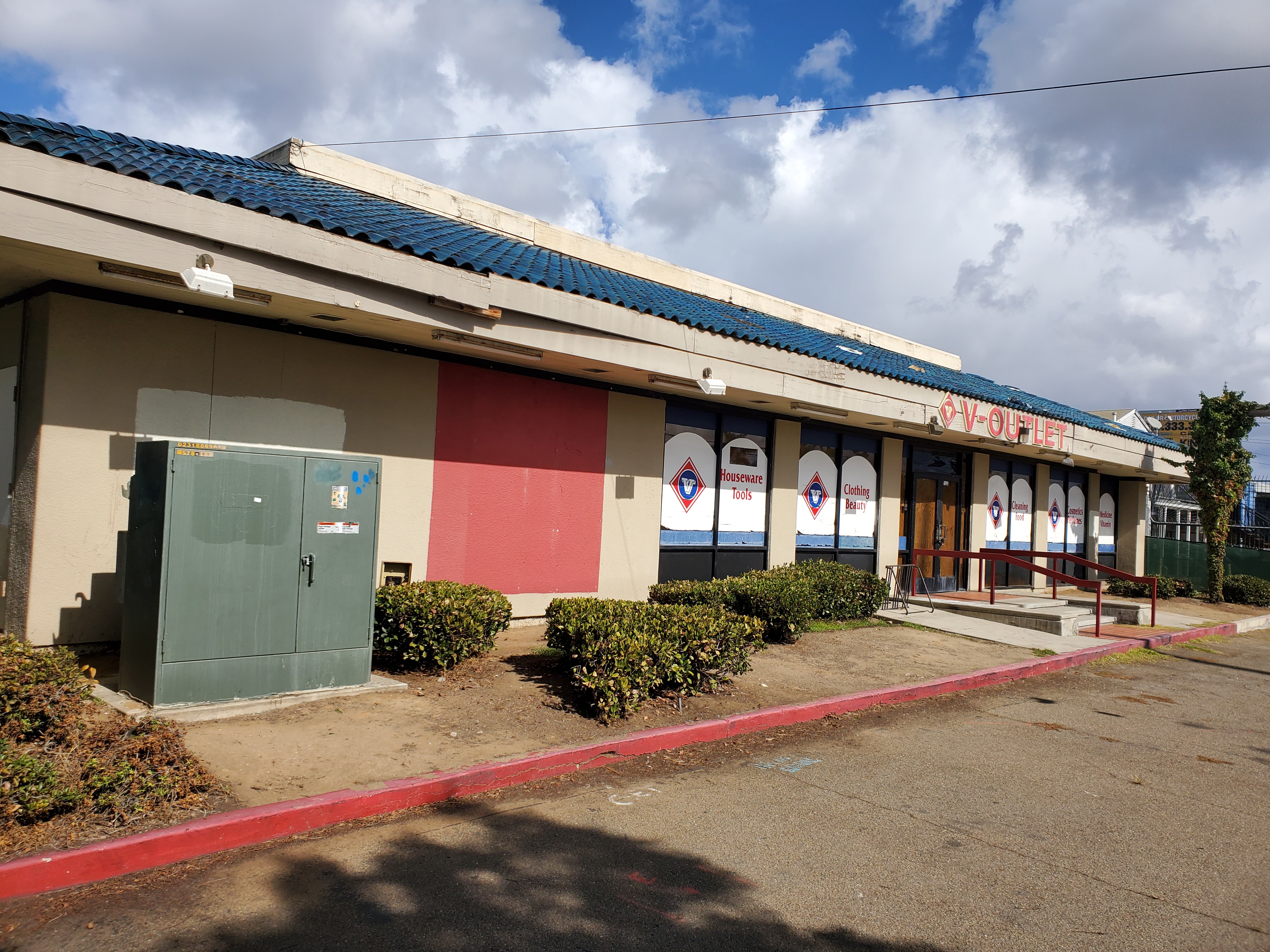 Pacific Beach - Commercial